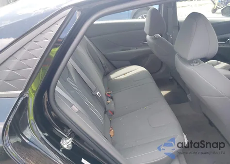 2024 Hyundai Elantra Sel z USA, uszkodzony, nr VIN KMHLM4DG7RU691626